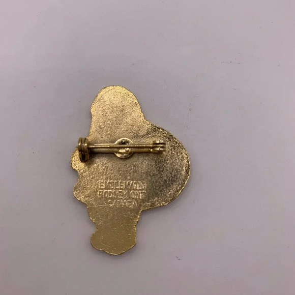 Vintage  Santa brooch - Picture 3 of 4